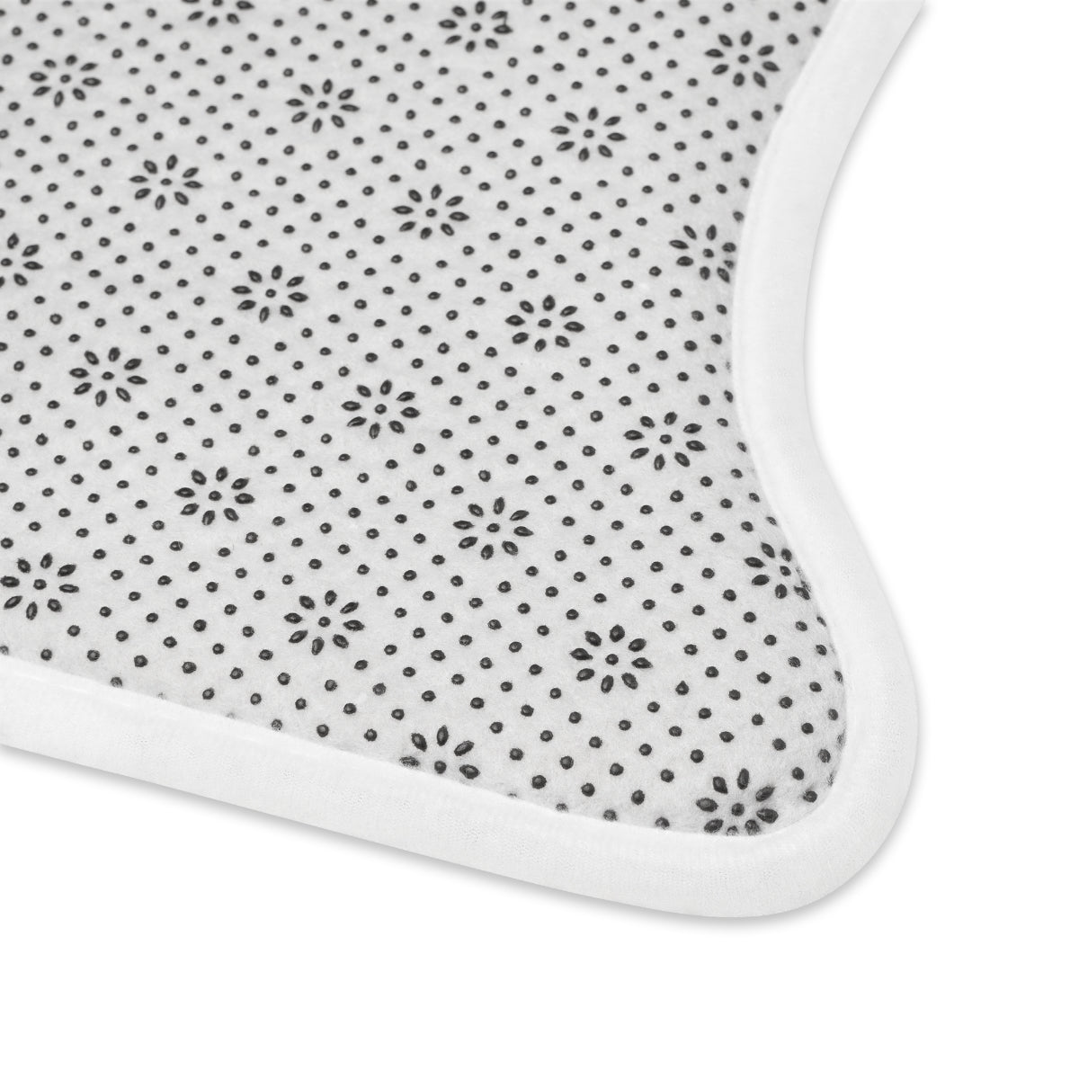 Portrait Feeding Mat — Paw & Wall